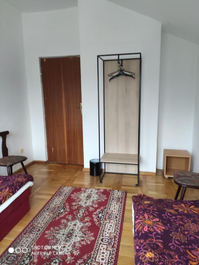 Popularna Guest Home Varşova Dış mekan fotoğraf