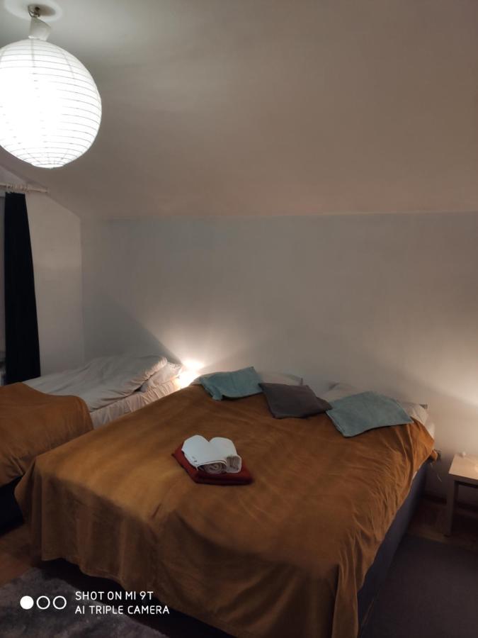 Popularna Guest Home Varşova Dış mekan fotoğraf