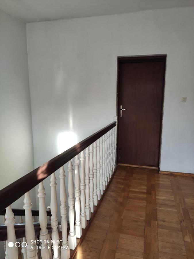 Popularna Guest Home Varşova Dış mekan fotoğraf